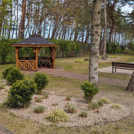 Dwie Sosny I Swierk Ustronie Morskie Bagian luar foto